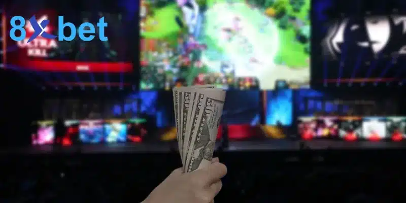 Khán giả theo dõi giải đấu khi cá cược Esports tại 8xbet